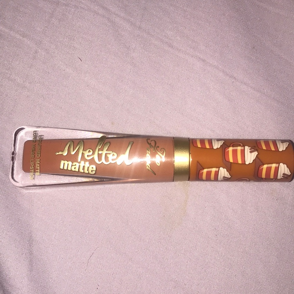 NWOT Too Faced Mini Lipstick in Hot Buttered Rum